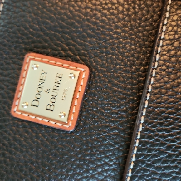 Dooney and Bourke Purse - Picture 7 of 7
